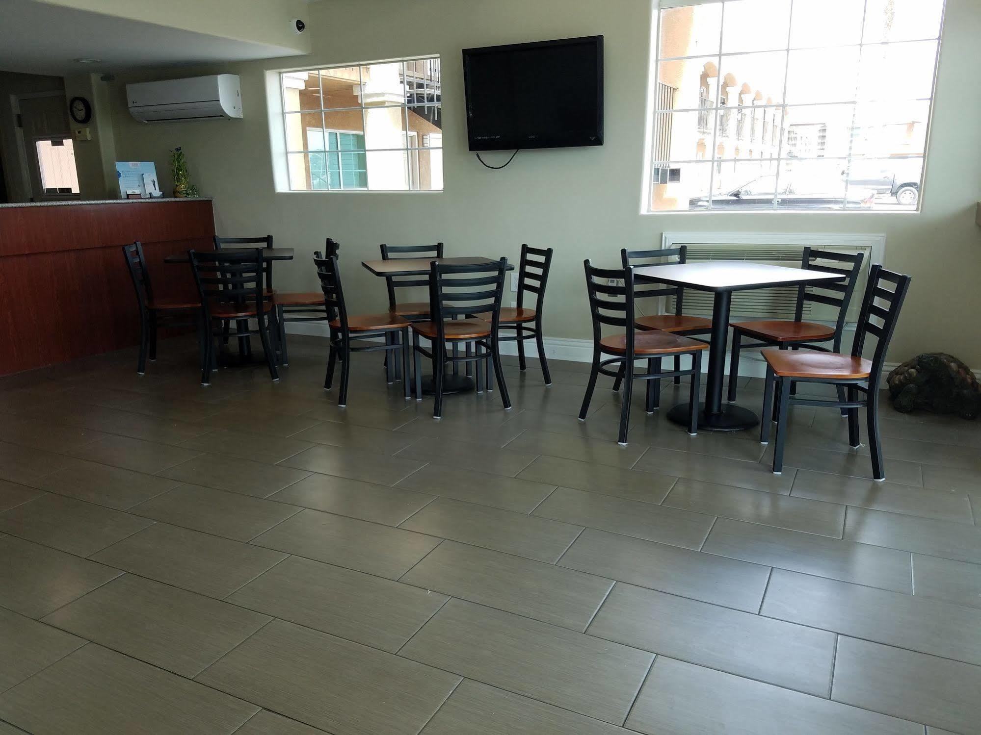 Days Inn By Wyndham El Centro Exterior photo
